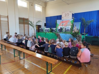 6d0651bc-f650-4136-8756-be13968d3c94 (Copy)