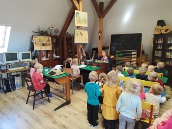 78431d41-efef-4fb7-b54d-cd893d1fac85 (Copy)