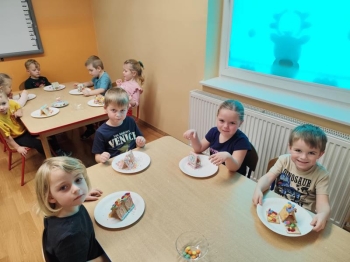 15622f37-0903-4a23-b888-d3231b16cb87 (Copy)