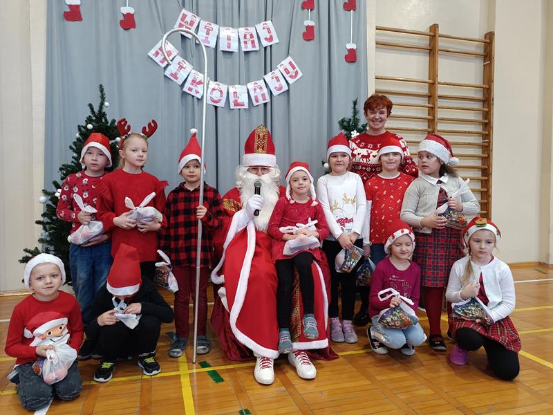 Wizyta Świętego Mikołaja w szkole