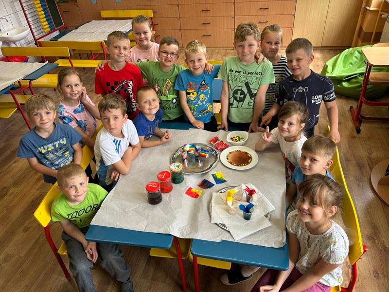 Tęczowe eksperymenty w klasie 1