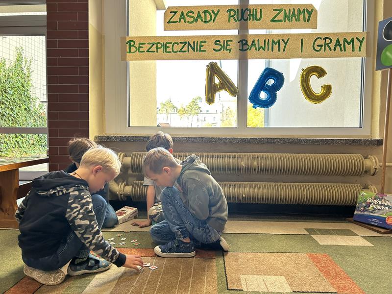 Odblaskowa Szkoła: Zasady ruchu znamy – bezpiecznie się bawimy i gramy