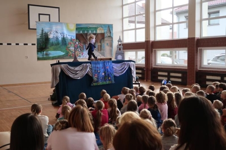 Wieczór Bajek: teatr kukiełkowy