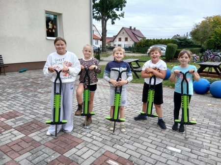 Październikowe gry i zabawy na świeżym powietrzu